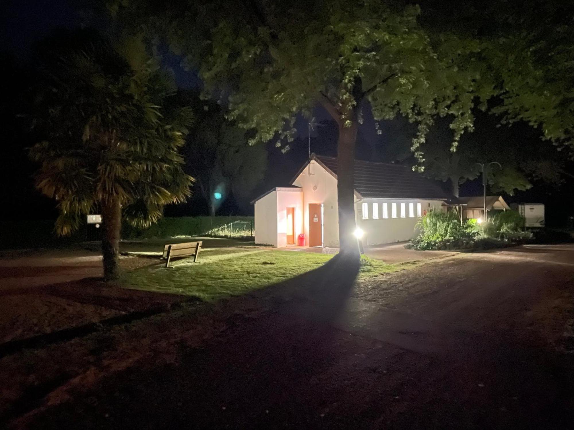 Camping Les Portes Du Perche Mamers Dış mekan fotoğraf