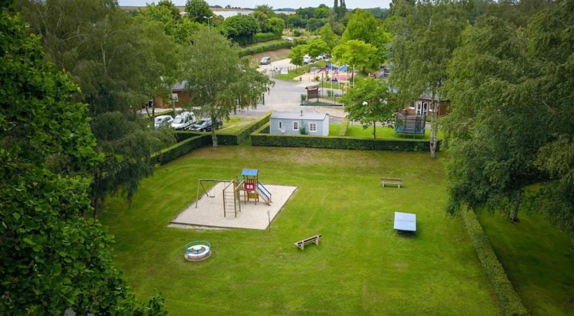 Camping Les Portes Du Perche Mamers Dış mekan fotoğraf